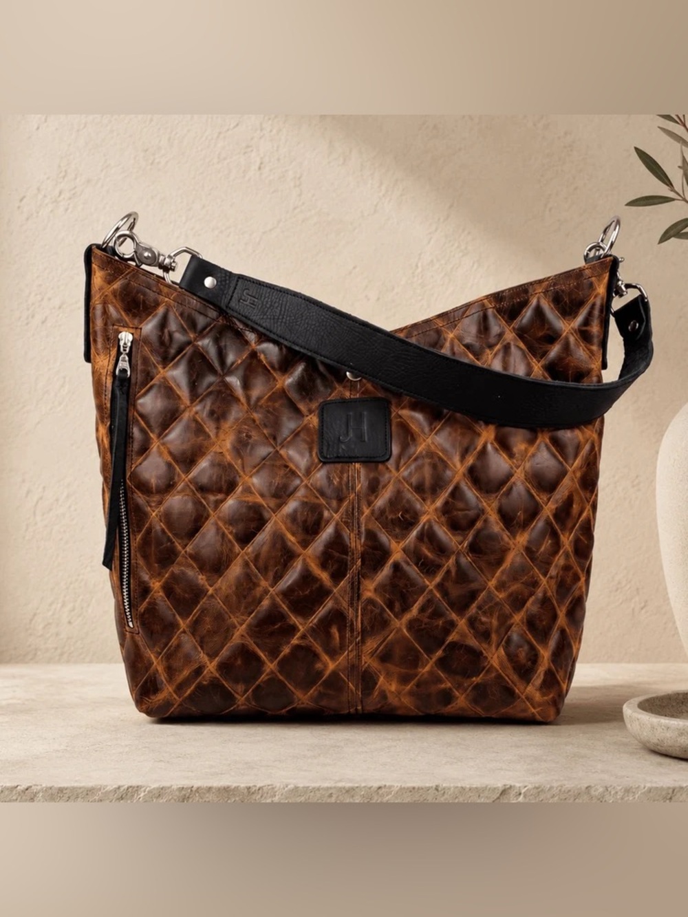 Jill’s Homestead Outrider - Quilted Caramel